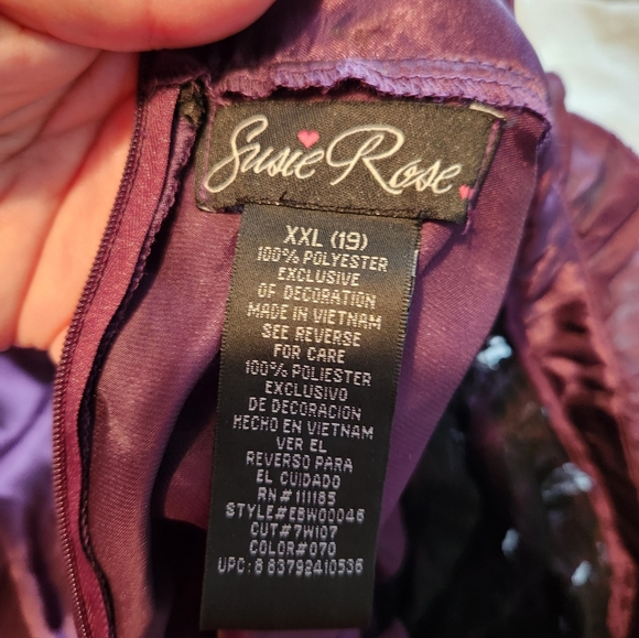 Satin & lace blouse - Picture 6 of 7